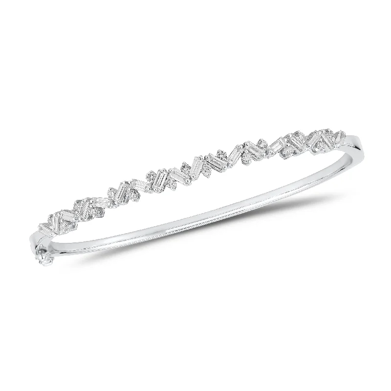 Slim Baguette & Round Diamond Bangle