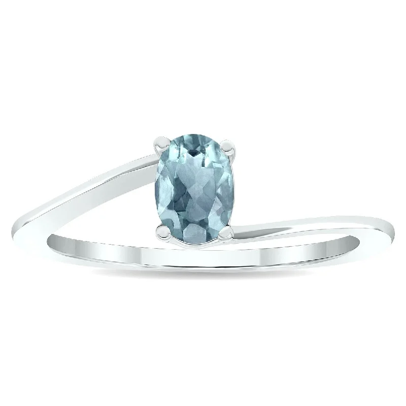 Women's Solitaire Aquamarine Wave Ring in 10K White Gold