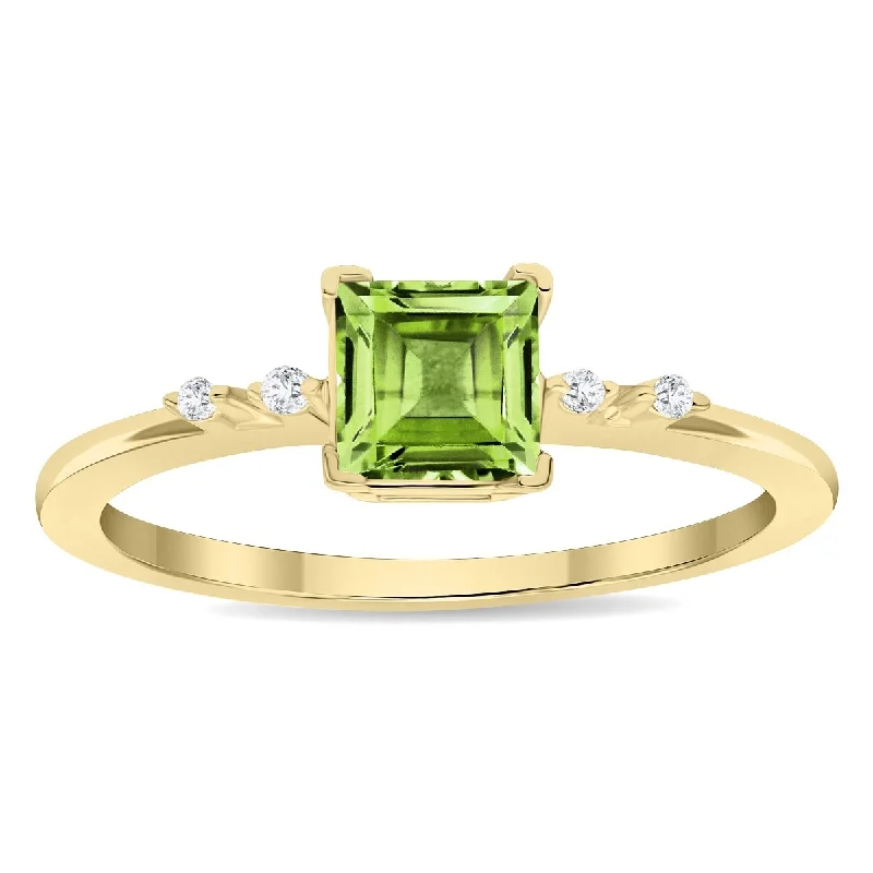 Women's Square Shaped Peridot and Diamond Sparkle Ring in 10K Yellow Gold